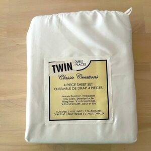 NEW White Twin Bed Sheet Set with 2 Pillowcases Fitted Sheet & Flat Sheet